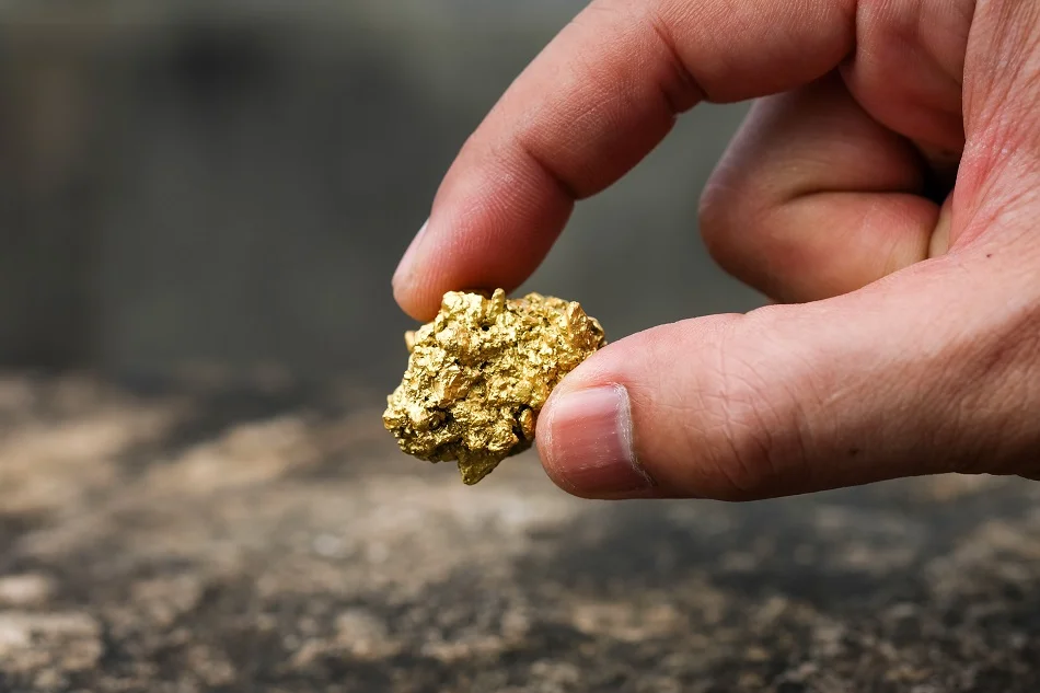 استخراج طلا از خاک با تیزاب سلطانی
